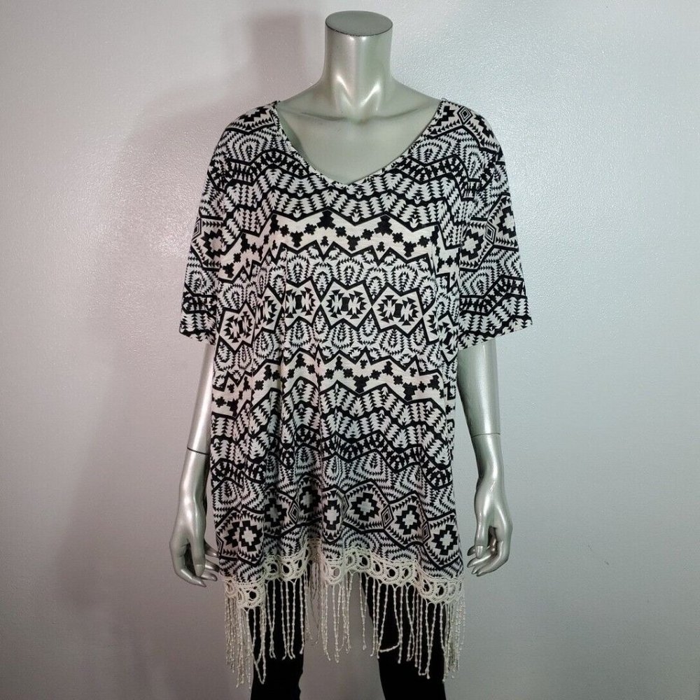 Catherines Top Plus Size 2X‎ Petite Tunic Fringe Stretch V-Neck Pullover Black - Picture 2 of 6